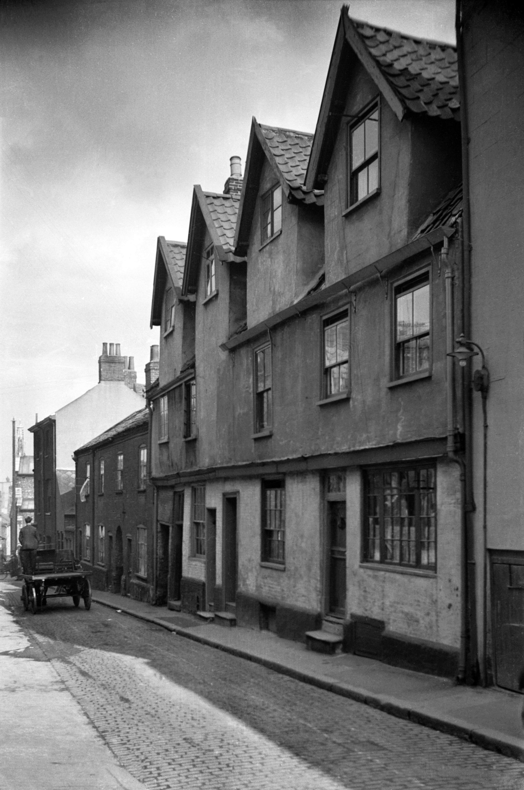 Telegraph Lane to Tollgate Way